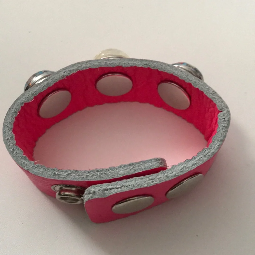 Hot pink leather 3 snap bracelet with snaps